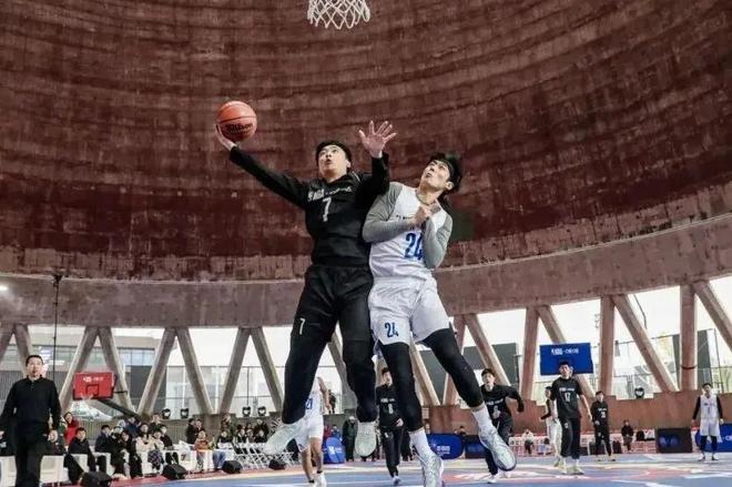 文明行动派 工业遗存焕新颜文明运动成风尚——探秘首钢园NBA·咪咕AI智慧篮球场(图4)