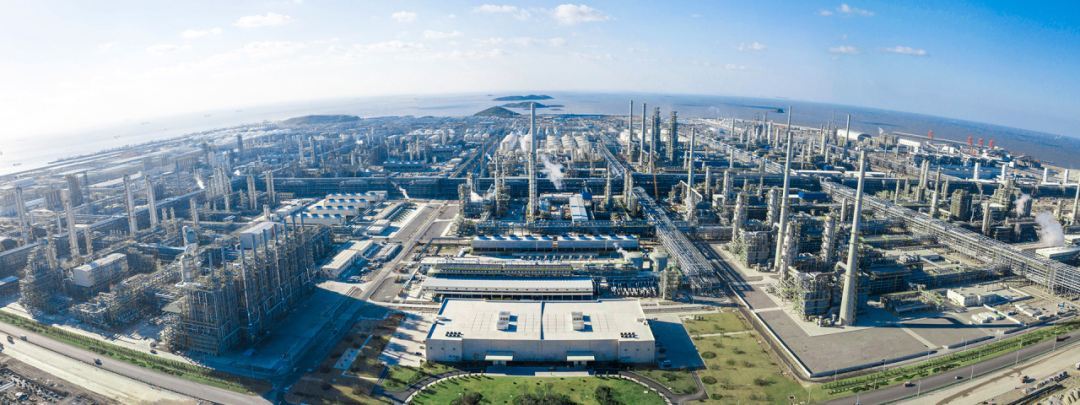 首批机组启运!双良节能余热驱动型吸收式制冷机交付浙石化(图2) 首批机组启运!双良节能余热驱动型吸收式制冷机交付浙石化(图2)