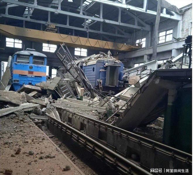 乌克兰遭核打击警告俄军发射13枚“全球禁止”导弹(图7) 乌克兰遭核打击警告俄军发射13枚“全球禁止”导弹(图7)